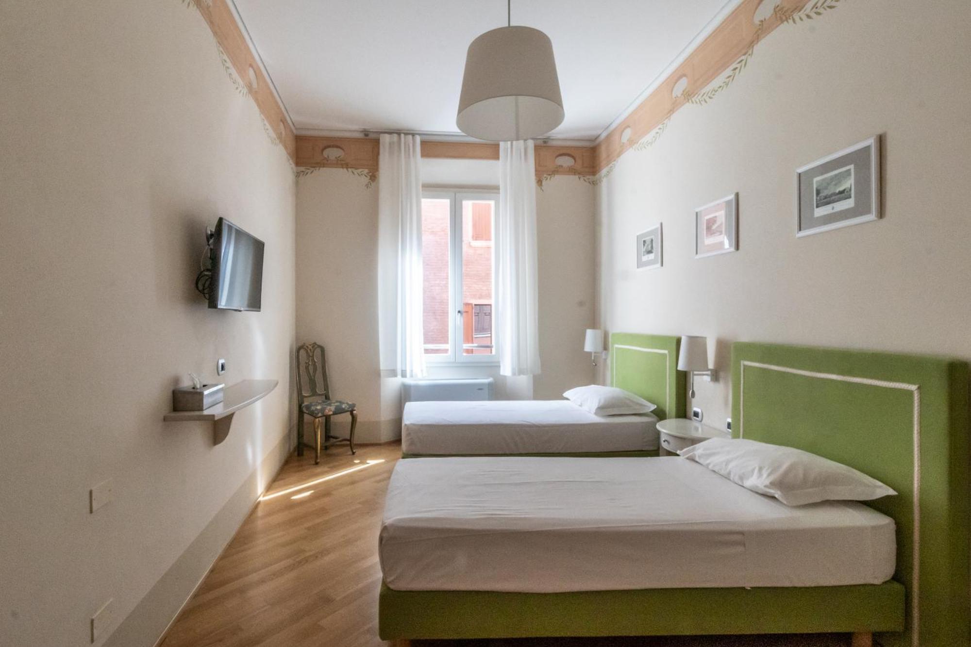 Casa Isolani Luxury Rooms Piazza Maggiore 1 Bologna Kültér fotó