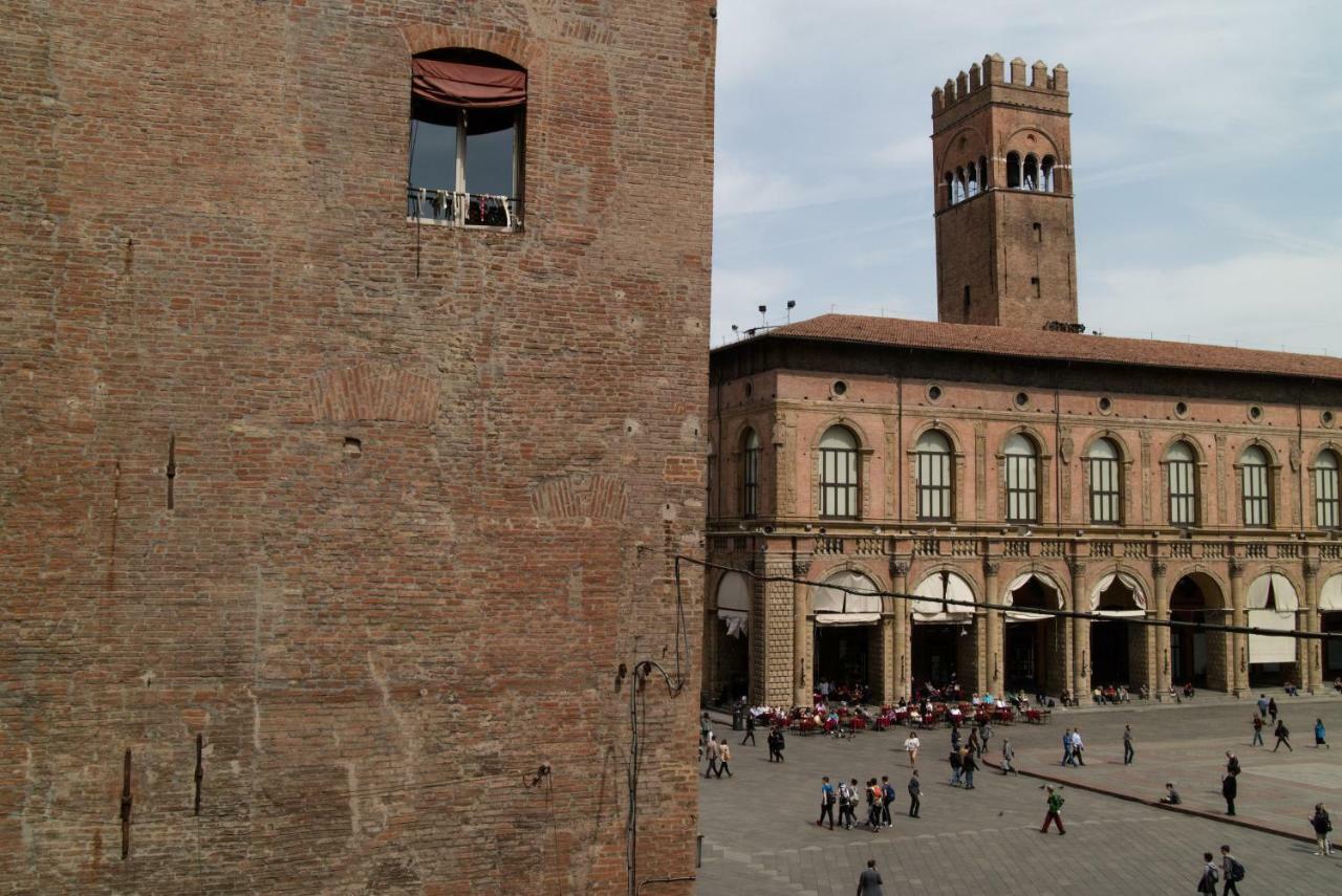 Casa Isolani Luxury Rooms Piazza Maggiore 1 Bologna Kültér fotó